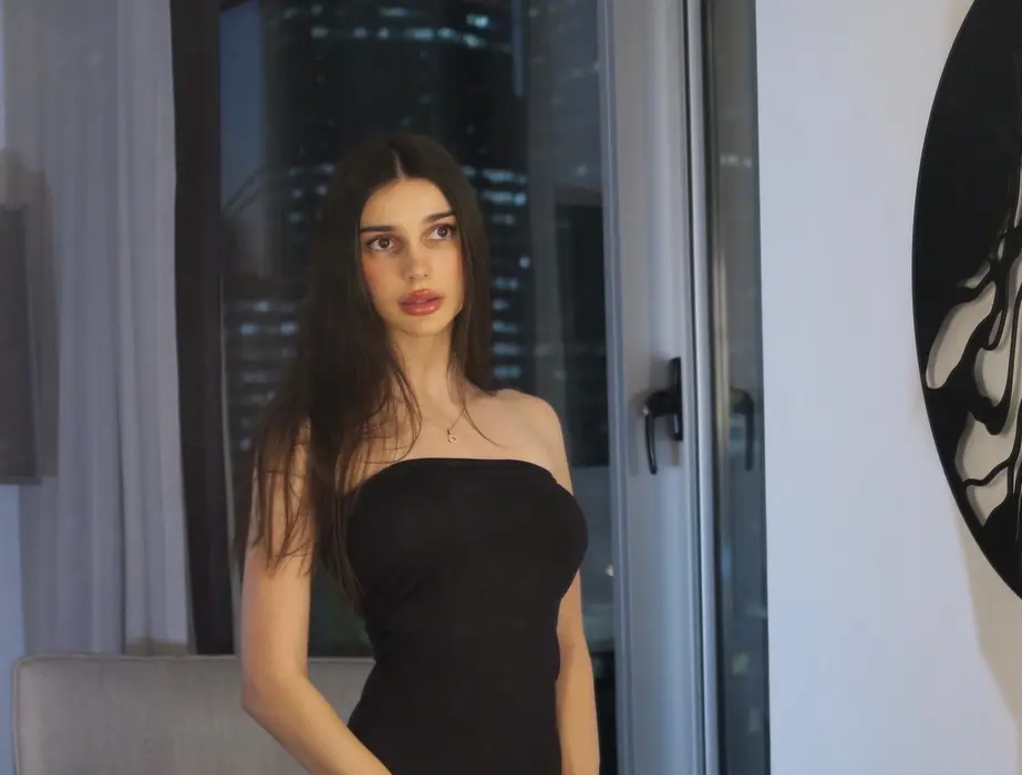 Georgie Bidesi-美图1